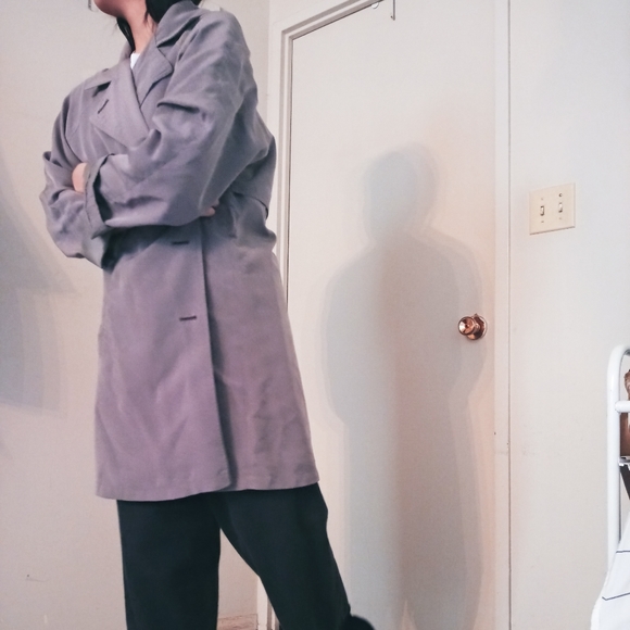 DONATED! Oversized Trench Coat - Picture 4 of 8